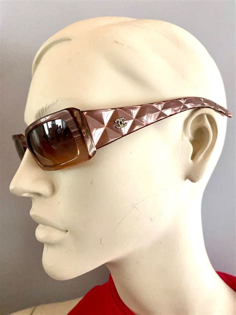 Chanel Iridescent Quilted Mint Sunglasses Mod. 5046.